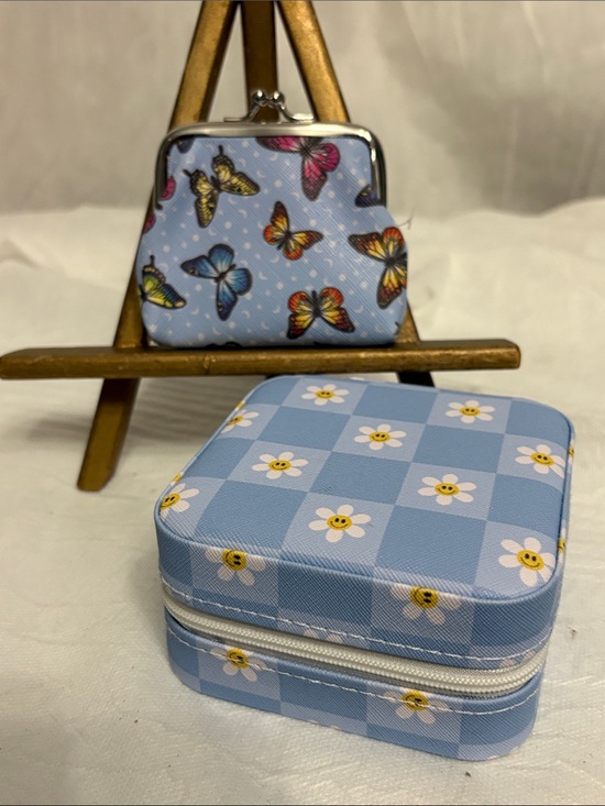 Accessories - Blue Jewelry Box and Butterfly Coin Purse